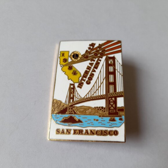 Vintage Golden Gate Bridge Enamel Pin: 1984 Lions Club Convention Souvenir - Picture 4 of 8